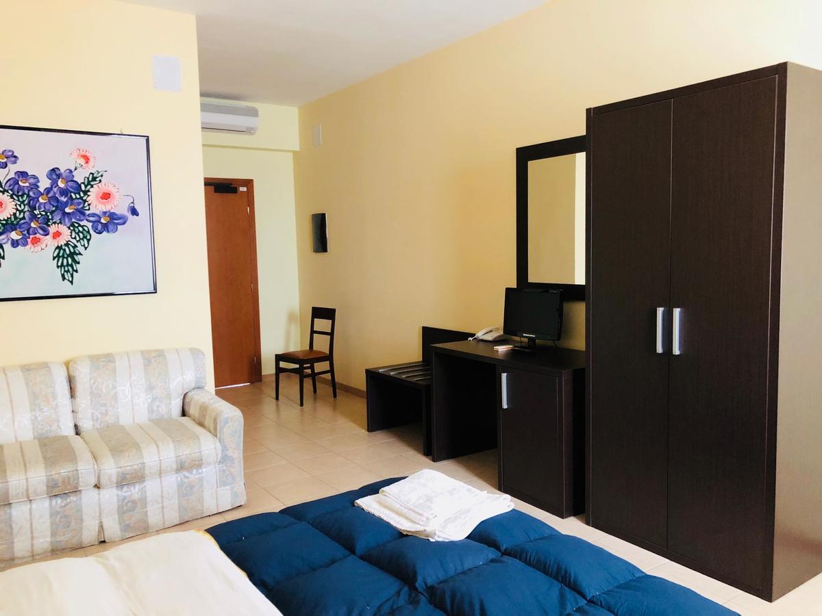 Hotel Agri Resort "Agora" Castelluccio dei Sauri Zewnętrze zdjęcie